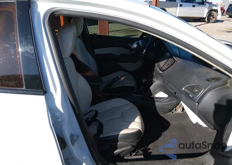 2014 Dodge Dart Limited z USA, uszkodzony, nr VIN 1C3CDFCB9ED768422